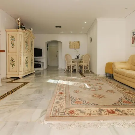 Apartament Alberca Bajo